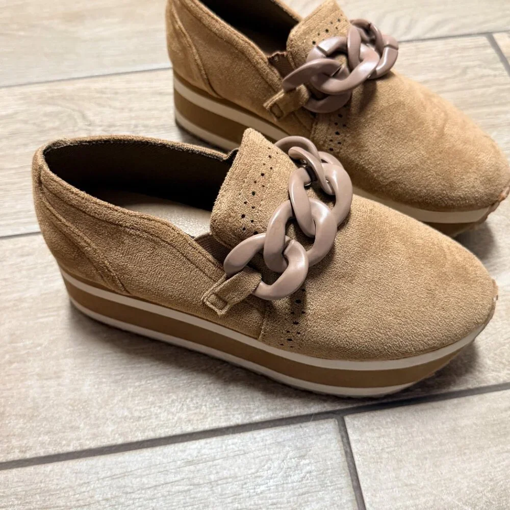 Platform Clogs - Picture 2 of 2